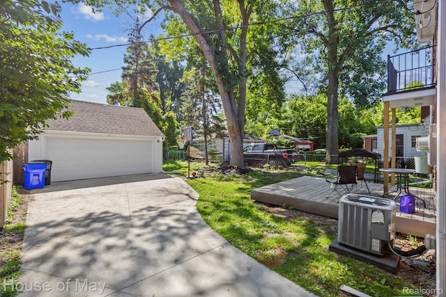16842 Greenview Ave, Detroit, MI 48219 - view of grassy yard featuring an outbuilding and a deck