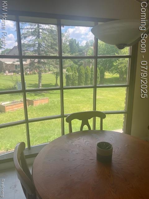 24890 Arden Park Dr, Farmington Hills, MI 48336 - view of sunroom / solarium
