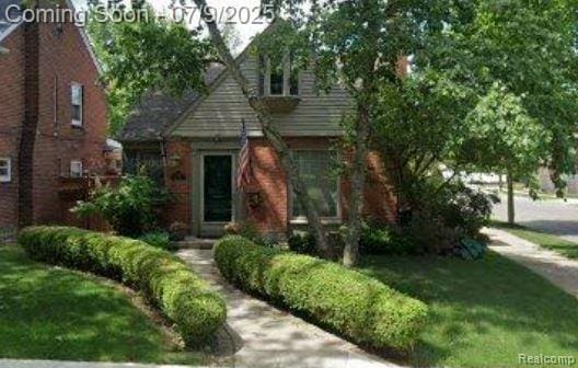4261 Bishop St, Detroit, MI 48224 - view of front of home featuring a front lawn