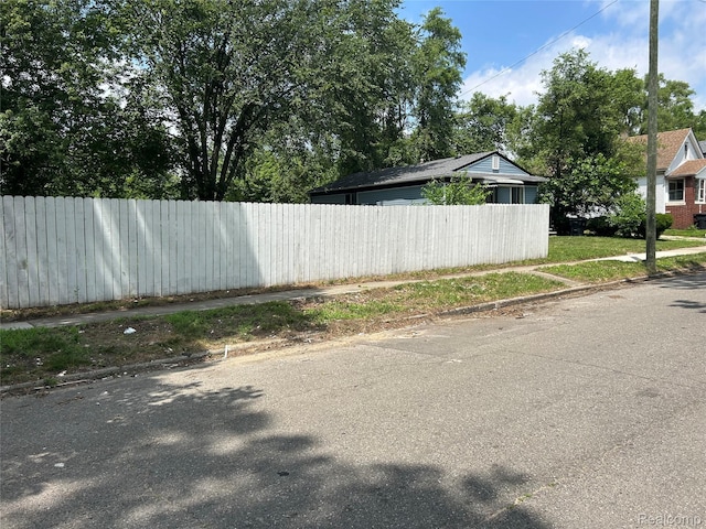 17439 Lumpkin St, Hamtramck, MI 48212 - photo 4