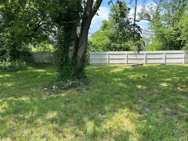 17439 Lumpkin St, Hamtramck, MI 48212 - photo 41