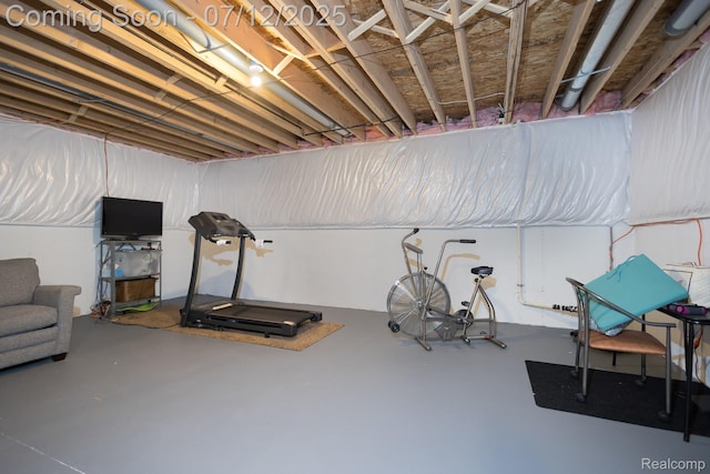 1079 Hampshire Ct, Rochester, MI 48307 - view of exercise area