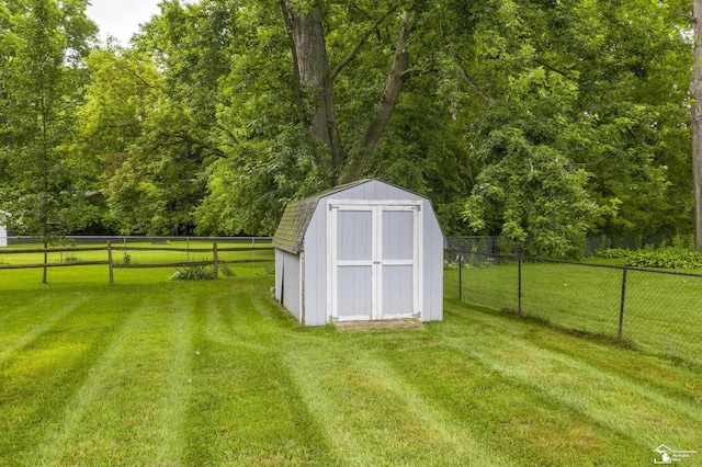 7768 Summerfield Rd, Lambertville, MI 48144 - view of shed with a fenced backyard