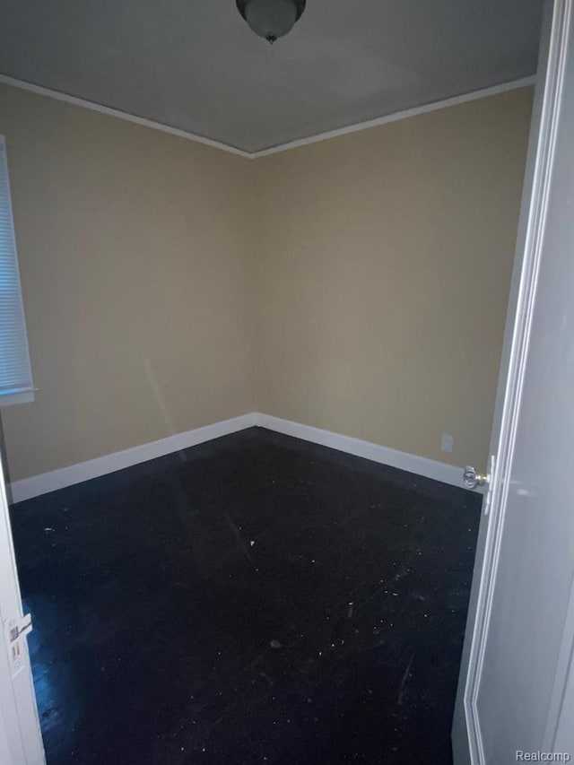 15355 Ward St, Detroit, MI 48227 - unfurnished room with crown molding and baseboards
