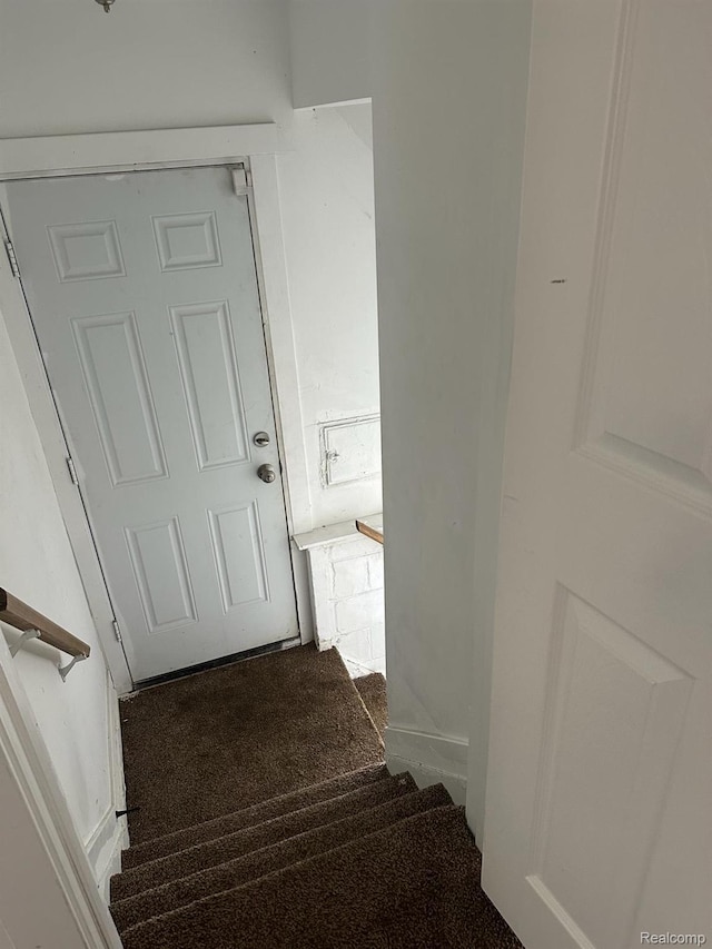 5030 Hereford St, Detroit, MI 48224 - stairs with carpet flooring