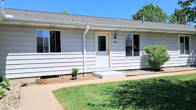 4763 Weston Ave, Kalamazoo, MI 49006 - entrance to property with crawl space and a shingled roof