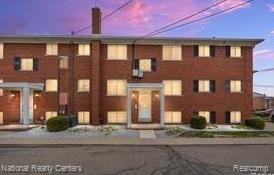 8160 Crestview Dr, Sterling Heights, MI 48312 - view of building exterior