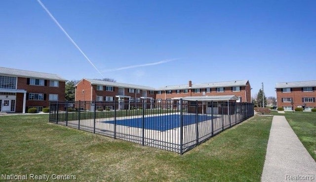 8160 Crestview Dr, Sterling Heights, MI 48312 - view of community pool