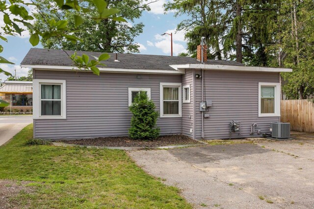 1047 E Front St, Traverse City, MI 49686 - photo 28