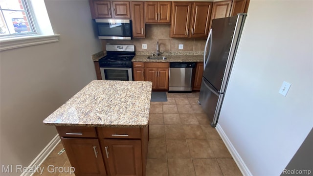 8240 Crestview Dr Unit B1, Sterling Heights, MI 48312 - photo 6