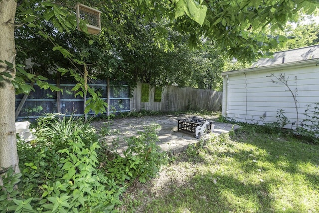 284 Devonshire St, Ypsilanti, MI 48198 - view of yard featuring a fire pit and a patio