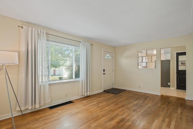 3061 Homewood St SW, Grandville, MI 49418 - entrance foyer featuring light wood-type flooring