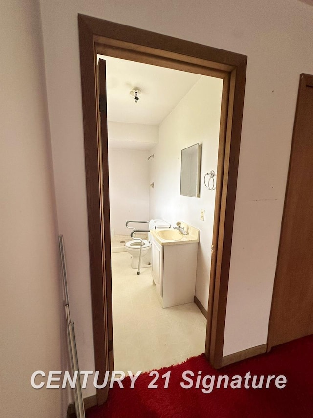 2410 Jossman Rd, Holly, MI 48442 - hall featuring baseboards