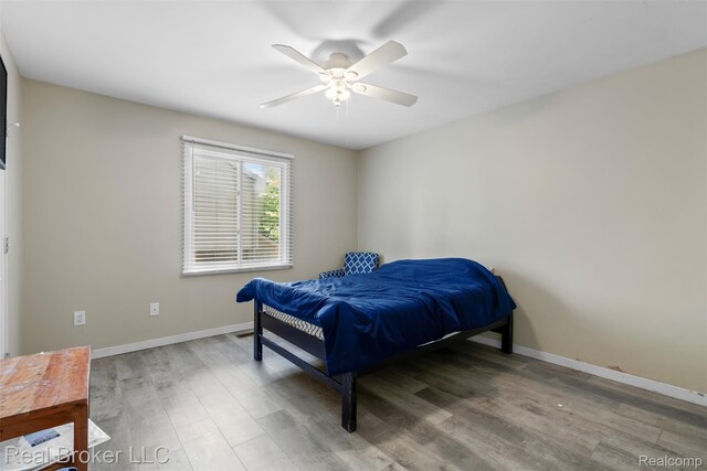 3195 Green Oaks Dr, West Bloomfield, MI 48324 - photo 25