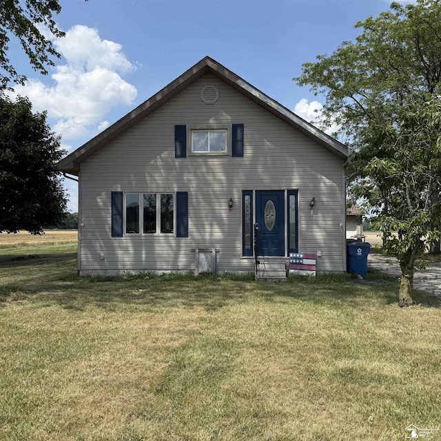 3380 Stewart Rd, Monroe, MI 48162 - view of front facade with a front lawn and entry steps