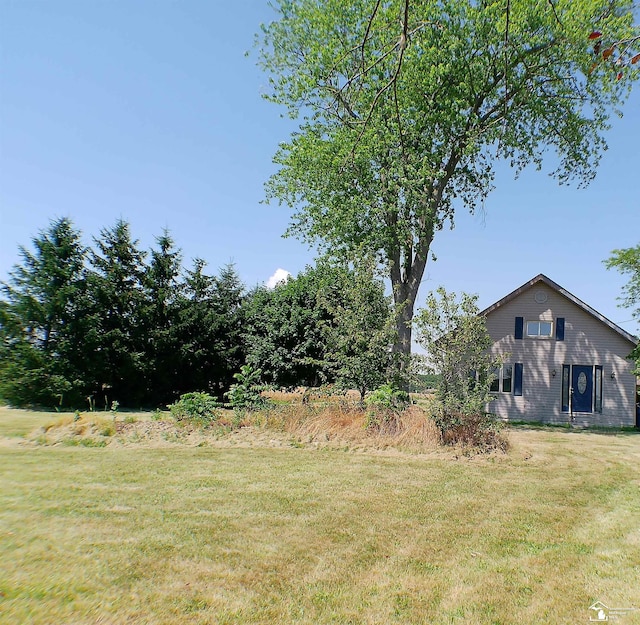 3380 Stewart Rd, Monroe, MI 48162 - view of grassy yard