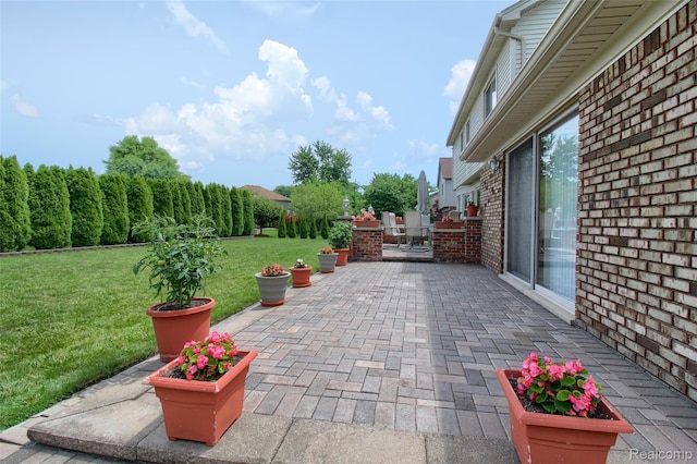 38188 Mallory Dr, Livonia, MI 48154 - view of patio