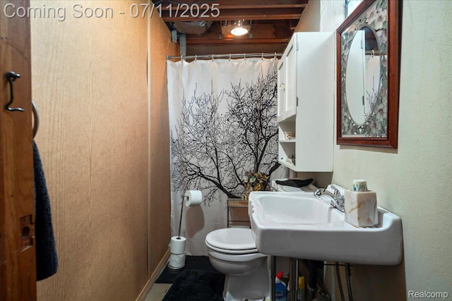 1946 Carlysle St, Dearborn, MI 48124 - full bathroom featuring toilet and a sink