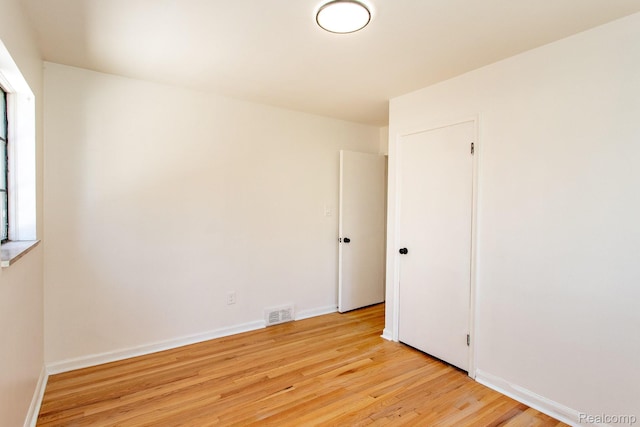 23461 Avon Rd, Oak Park, MI 48237 - empty room with light wood-type flooring and baseboards