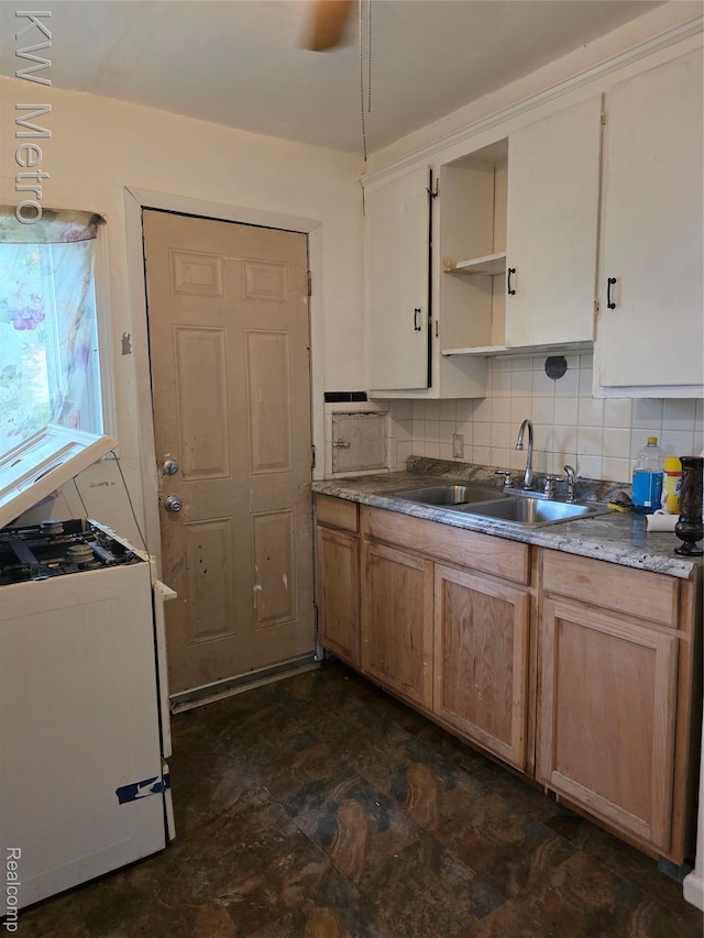 18639 Kelly Rd, Detroit, MI 48224 - kitchen with tasteful backsplash and open shelves