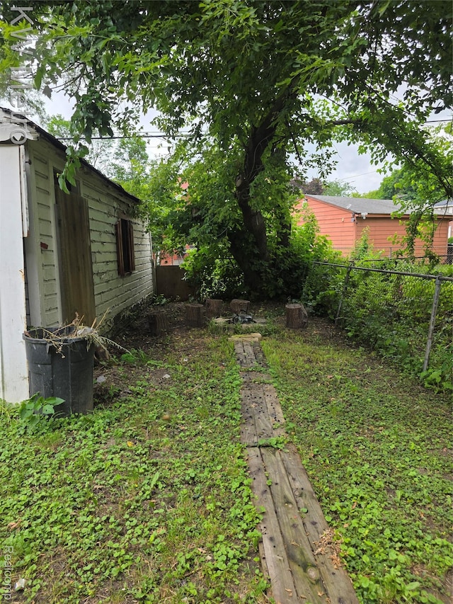 18639 Kelly Rd, Detroit, MI 48224 - view of yard
