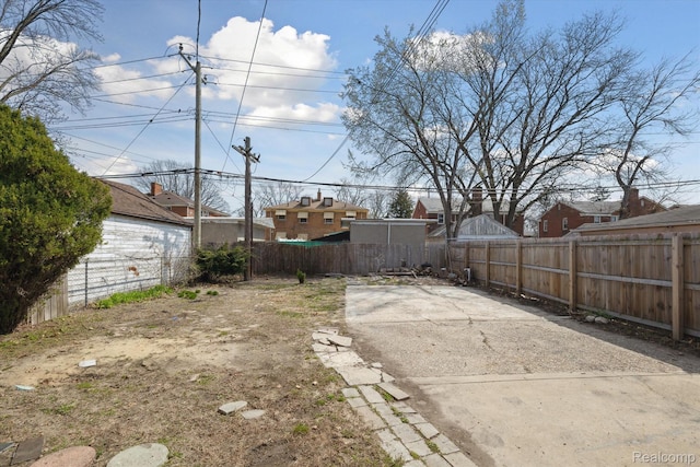 19340 Appoline St, Detroit, MI 48235 - fenced backyard with a patio