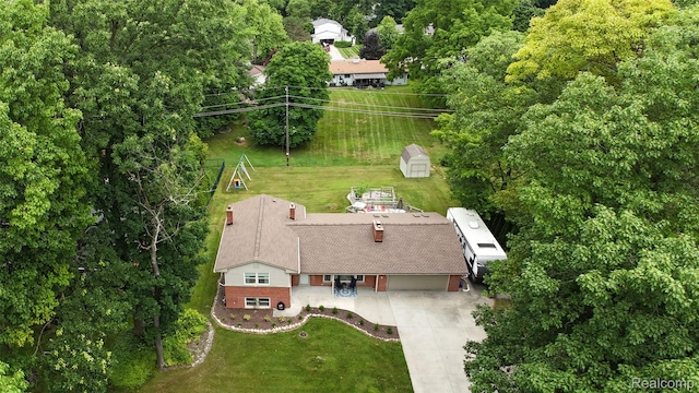 21102 Knudsen Dr, Grosse Ile, MI 48138 - aerial view of property and surrounding area