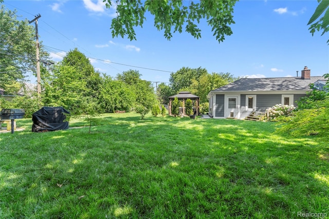 6917 Belton St, Garden City, MI 48135 - view of grassy yard featuring a gazebo