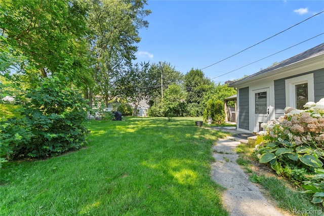 6917 Belton St, Garden City, MI 48135 - view of grassy yard