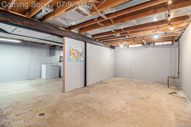 6706 Brookshire Dr, Canton, MI 48187 - unfinished below grade area featuring washer / clothes dryer