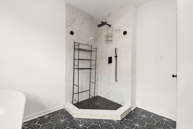 2475 Hazelwood St, Detroit, MI 48206 - full bath featuring a marble finish shower and baseboards