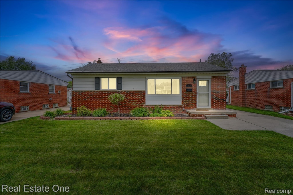 13776 Leroy St, Southgate, MI 48195 - photo 1