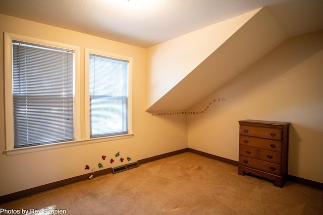 892 W Forest Ave, Muskegon, MI 49441 - bonus room with carpet and baseboards