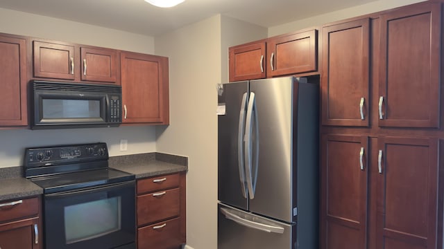 41664 Tera Ln, Novi, MI 48375 - kitchen featuring black appliances and dark countertops