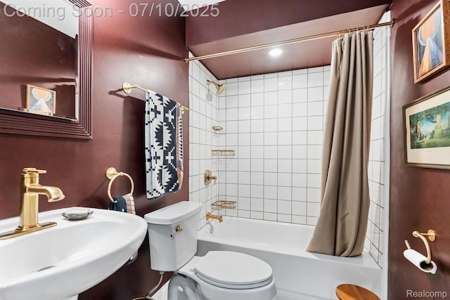 23316 Brookdale Blvd, Saint Clair Shores, MI 48082 - full bath featuring a sink and shower / bath combo with shower curtain