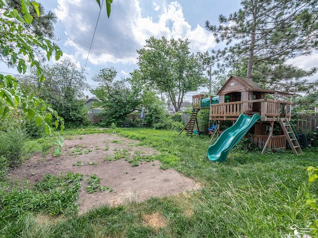 476 Borgess Ave, Monroe, MI 48162 - view of yard featuring a playground