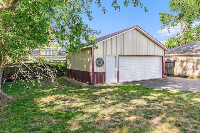 411 Edgemoor Ave, Kalamazoo, MI 49001 - view of detached garage