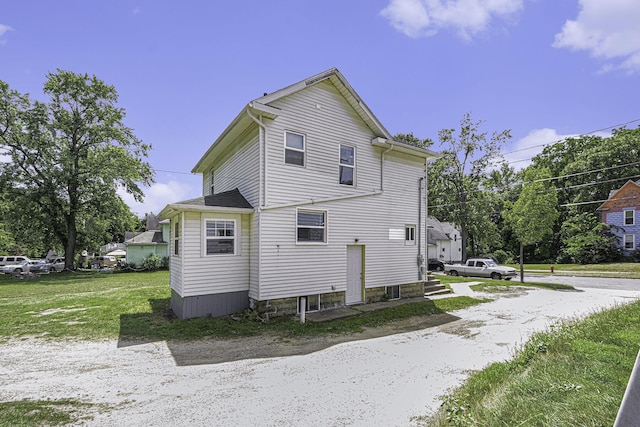 1211 S Jackson St, Jackson, MI 49203 - view of property exterior
