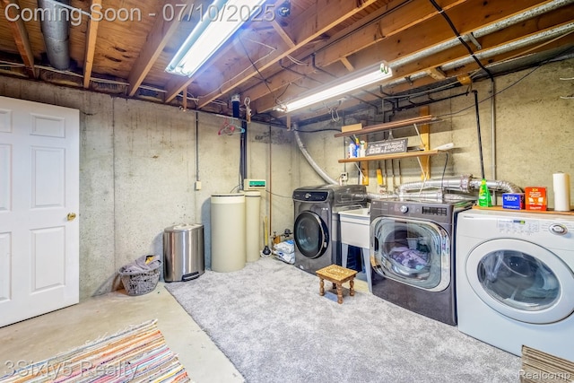 4375 Island Park Dr, Waterford, MI 48329 - laundry area with washer and dryer