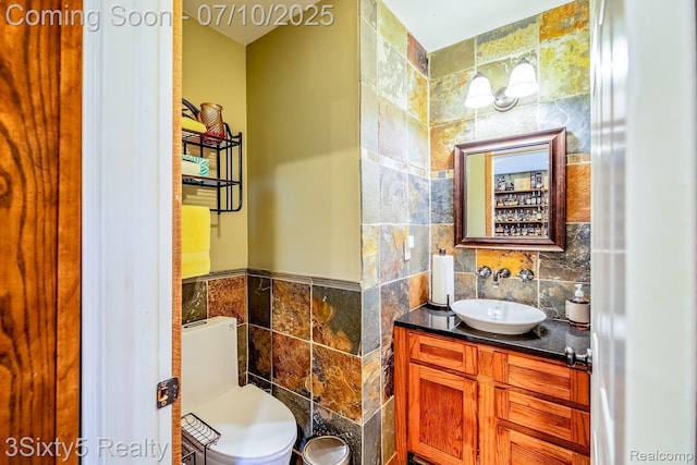 4375 Island Park Dr, Waterford, MI 48329 - bathroom with tile walls and vanity