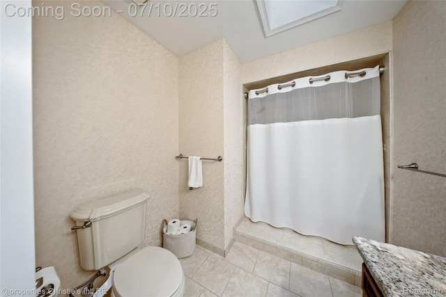 14125 Bangor Dr, Sterling Heights, MI 48313 - full bath featuring a shower with curtain and tile patterned flooring