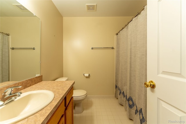2165 Leighton Dr, Shelby Twp, MI 48317 - full bath with vanity and tile patterned flooring
