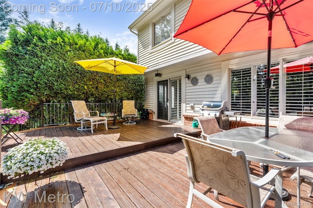 510 Roxbury Dr, Lake Orion, MI 48359 - wooden deck featuring outdoor dining space and grilling area