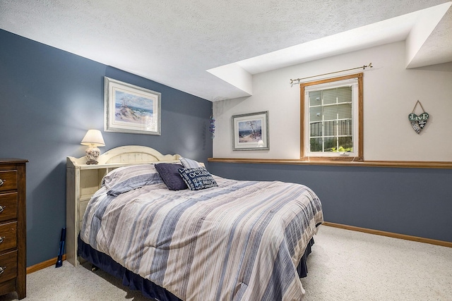6177 Heathcross Dr, Hudsonville, MI 49426 - bedroom featuring carpet flooring and a textured ceiling