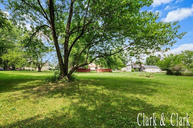 139 W Grand Ledge Hwy, Sunfield, MI 48890 - view of green lawn