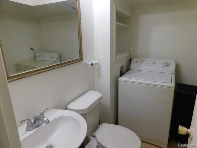 2238 Nadine Dr, Sterling Heights, MI 48310 - bathroom with washer / clothes dryer