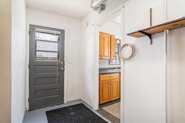 340 Nora St SE, Grand Rapids, MI 49548 - foyer featuring plenty of natural light