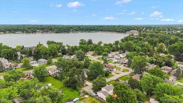 4681 Cass Elizabeth Rd, Waterford, MI 48327 - aerial view of residential area featuring a nearby body of water