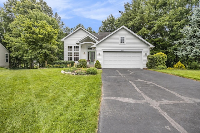 270 Silver Ridge Dr, Holland, MI 49424 - view of front of home featuring driveway, a front yard, and an attached garage