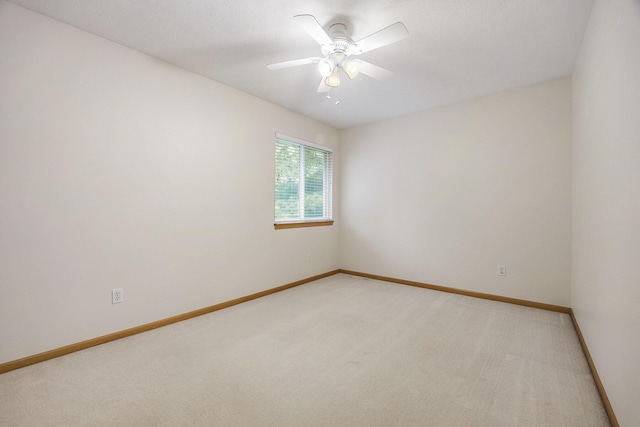 270 Silver Ridge Dr, Holland, MI 49424 - empty room with light colored carpet and a ceiling fan